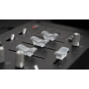 Mesa de Mezclas Fonestar MIX-3DJ